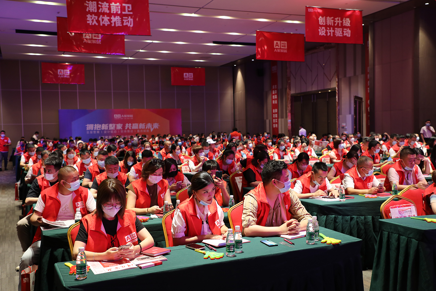 1658496695433682.jpg 4N8A2775.jpg